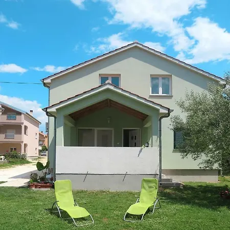 Zdravka Holiday home *