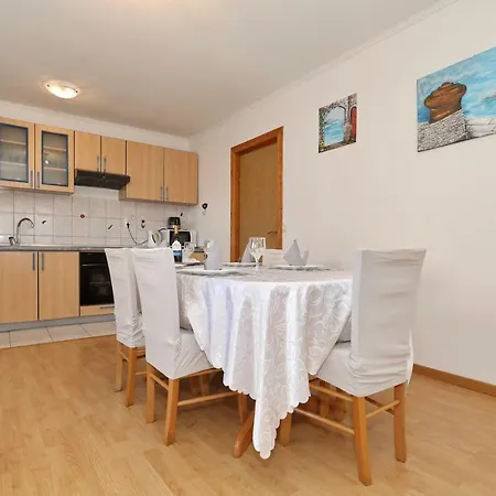Zdravka Holiday home *